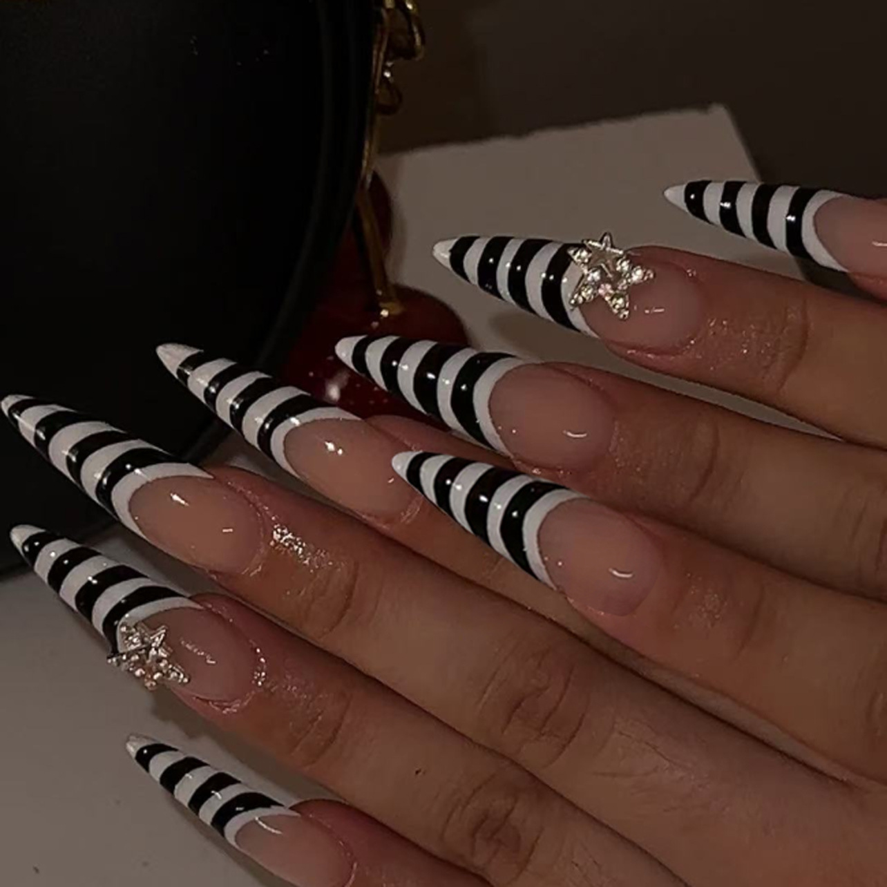 24 Uds. De uñas postizas a ray - Nail Art Zebra reseña y precio